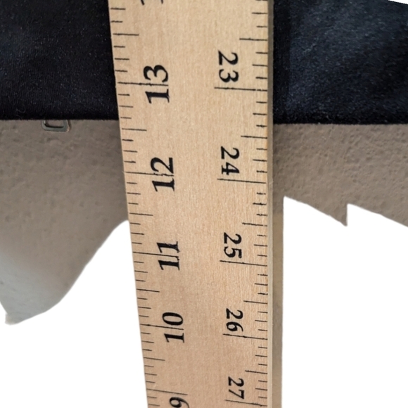 Daily Sports Born in Sweden Lion Print Zip Up Golfing Jacket (S) - Picture 8 of 8